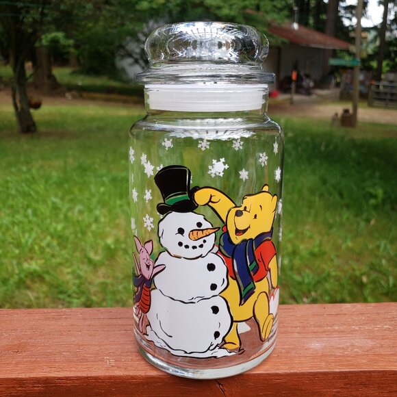 Vintage Anchor Hocking Winnie The Pooh & Piglet WINTER THEMED Glass Jar With Lid - Picture 1 of 16